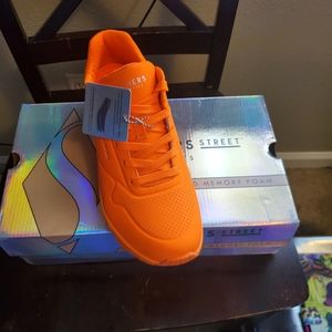 Womens Skechers Sneakers Size 8 Vibrant Orange NWT
